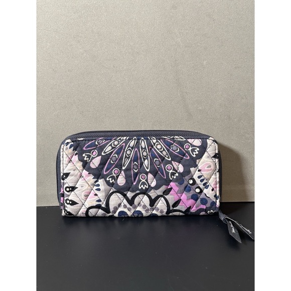 Vera Bradley‎ Wallet - Picture 3 of 4